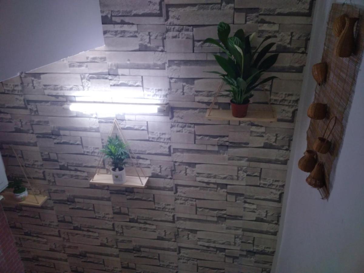 Guest House Uttrang Ho Chi Minh City Bagian luar foto