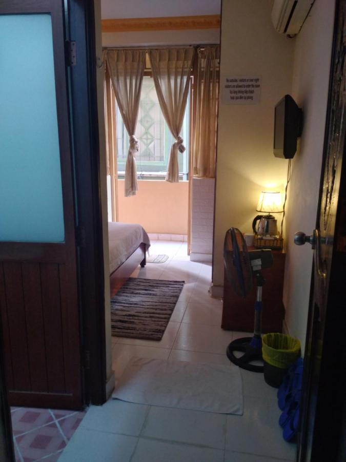 Guest House Uttrang Ho Chi Minh City Bagian luar foto