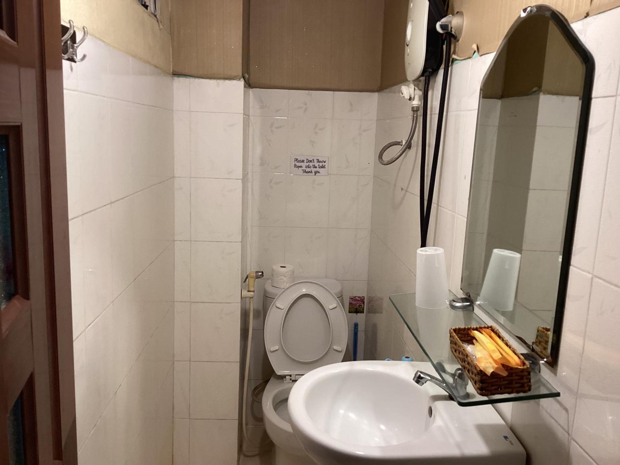 Guest House Uttrang Ho Chi Minh City Bagian luar foto