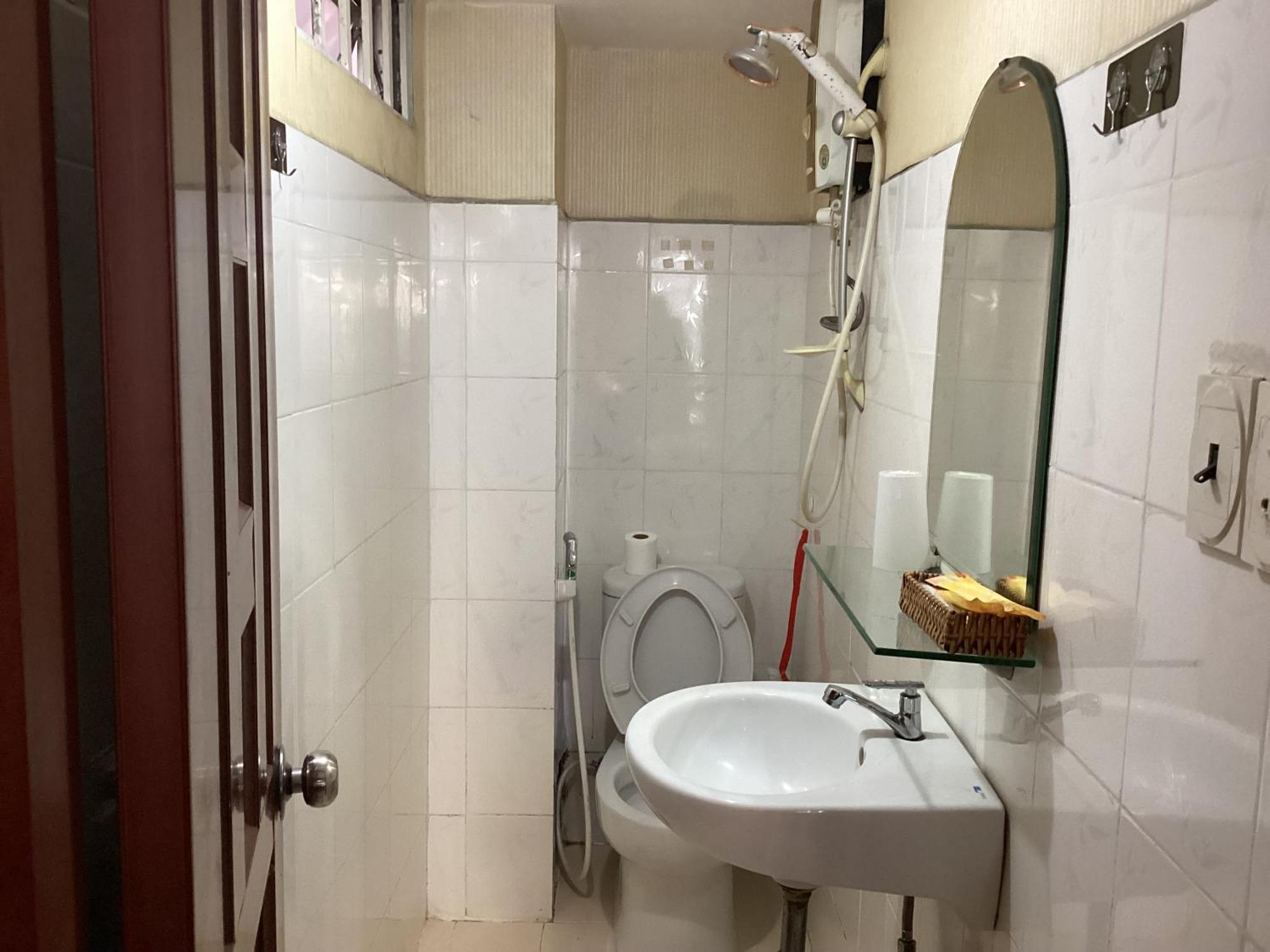 Guest House Uttrang Ho Chi Minh City Bagian luar foto